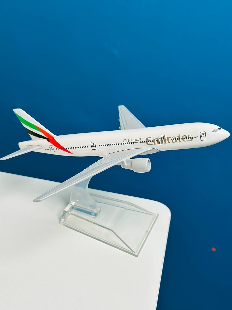 Emirates Airways Boeing 747 Metal Aircraft - 16 cm