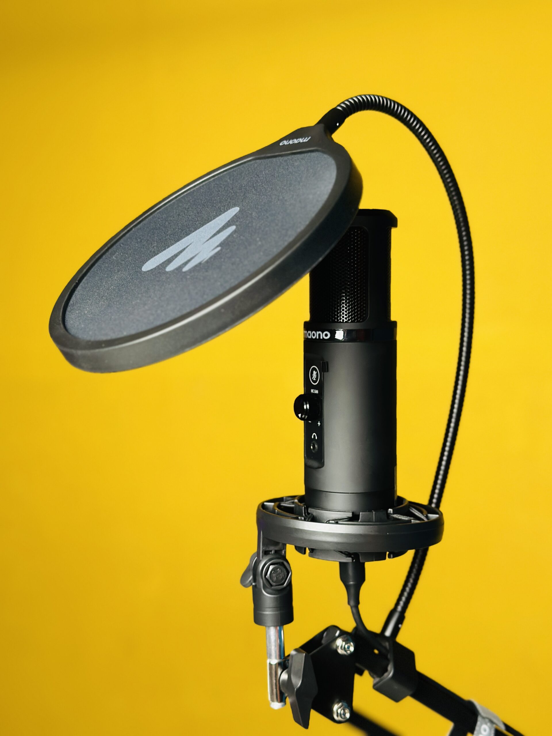 MAONO AU-PM422 Professional Cardioid Condenser Mic With Touch Mute Button
